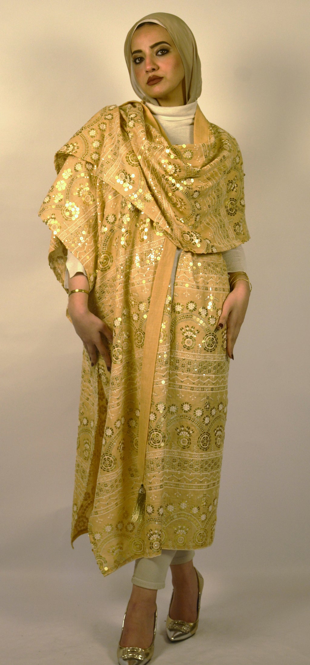 Linen & Sequin Embroidered Simon Kaftan