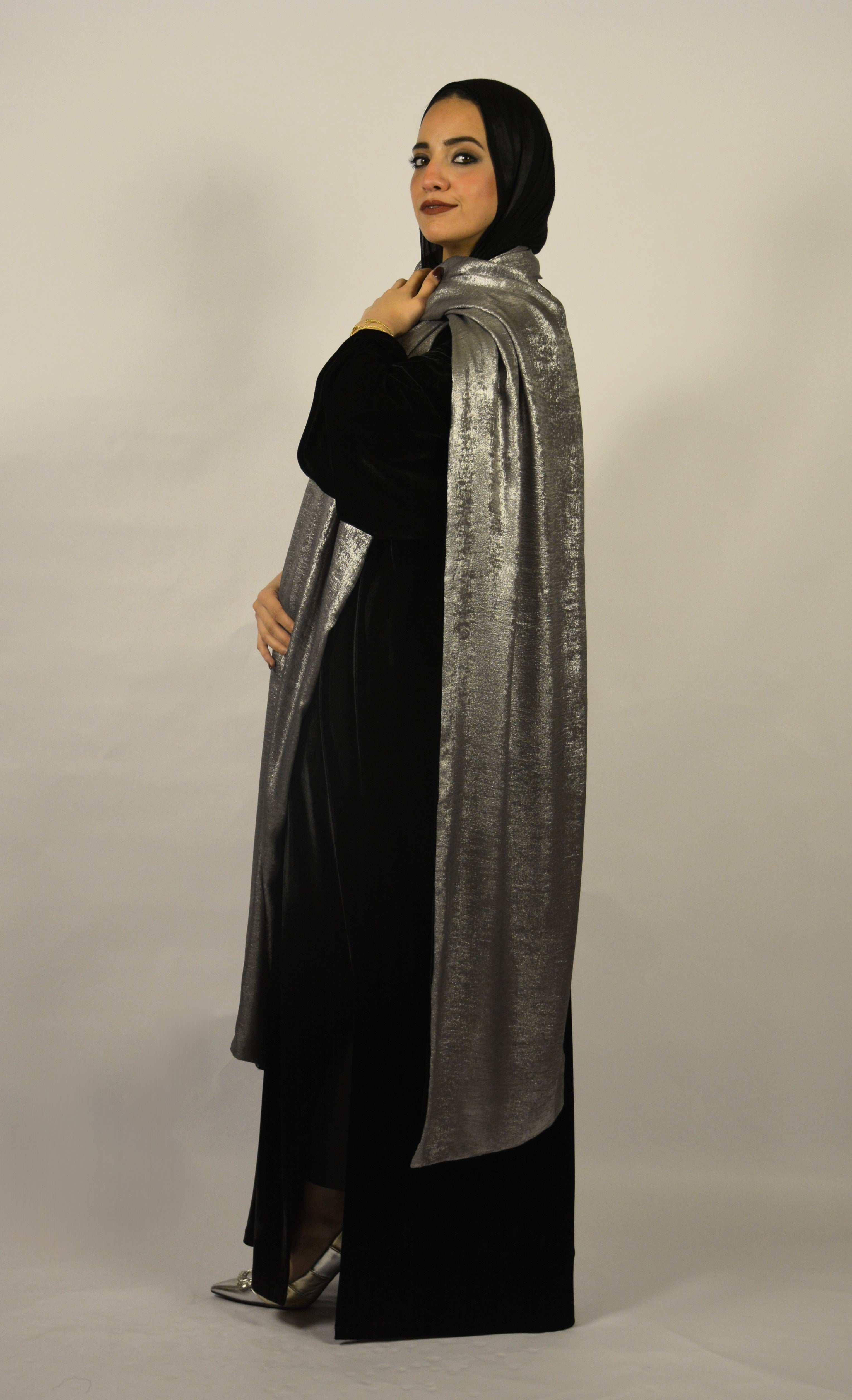 Velvet Black Kaftan w' Silver Shawl